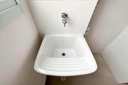 Apartamento para alugar com 55m², 2 quartos e 1 vagaÁrea de Serviço