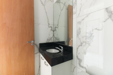 Apartamento para alugar com 38m², 2 quartos e sem vaga Apartamento para alugar com 38m², 2 quartos e sem vagaBanheiro