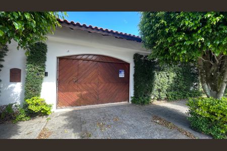 Casa à venda com 102m², 2 quartos e 5 vagasFachada