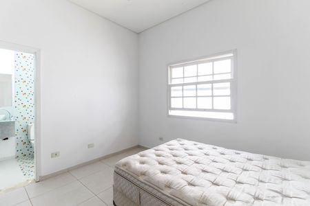 Casa à venda com 102m², 2 quartos e 5 vagasQuarto 3 - Suíte