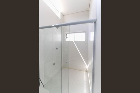 Casa à venda com 102m², 2 quartos e 5 vagasBanheiro da Suíte