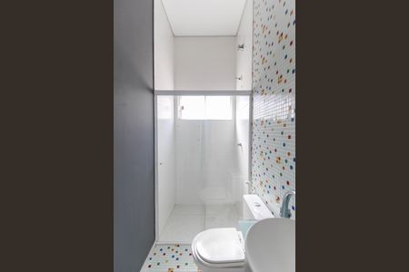 Casa à venda com 102m², 2 quartos e 5 vagasBanheiro Social