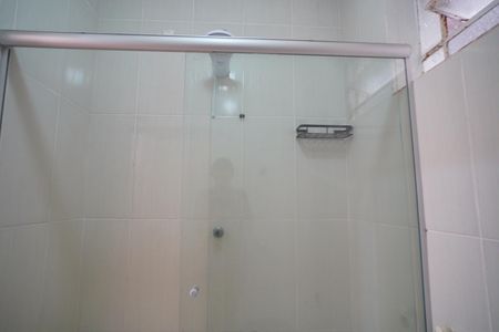 Banheiro  de kitnet/studio à venda com 1 quarto, 29m² em Bom Fim, Porto Alegre