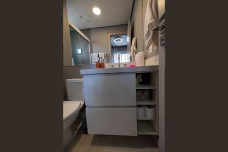 Apartamento à venda com 90m², 2 quartos e 2 vagasBanheiro suite 1