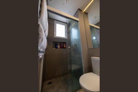 Apartamento à venda com 90m², 2 quartos e 2 vagasBanheiro suite 1