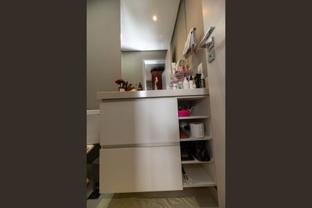 Apartamento à venda com 90m², 2 quartos e 2 vagasBanheiro suite 2