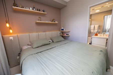 Apartamento à venda com 90m², 2 quartos e 2 vagasSuite 1