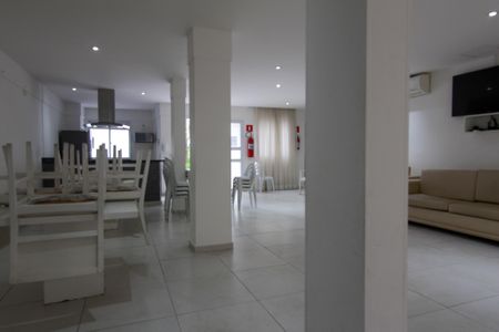 Apartamento para alugar com 55m², 2 quartos e 1 vagaÁrea comum