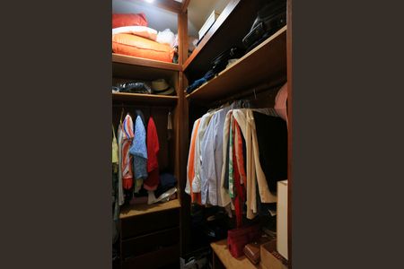 Apartamento para alugar com 80m², 3 quartos e 2 vagas Apartamento para alugar com 80m², 3 quartos e 2 vagasCloset da suíte