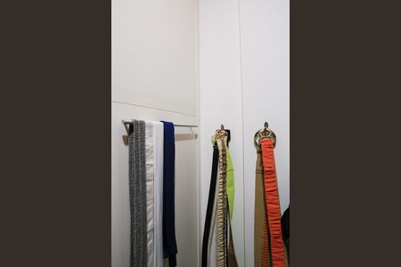 Apartamento para alugar com 80m², 3 quartos e 2 vagas Apartamento para alugar com 80m², 3 quartos e 2 vagasCloset da suíte