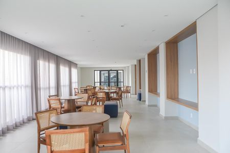 Apartamento para alugar com 54m², 2 quartos e 1 vaga Apartamento para alugar com 54m², 2 quartos e 1 vagaÁrea comum - Salão de festas