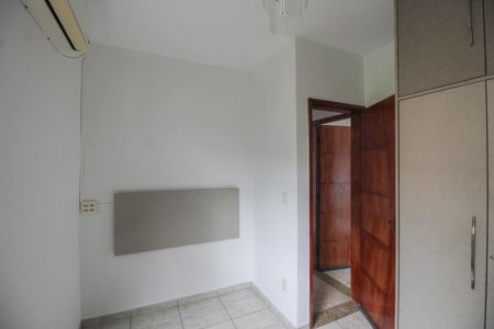 Quarto 1 de apartamento para alugar com 2 quartos, 55m² em Jardim Nova Era, Nova Iguaçu