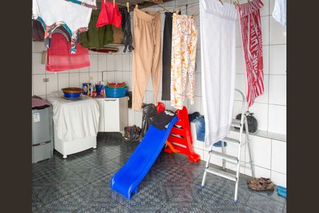 Casa à venda com 120m², 4 quartos e 1 vagaÁrea de Serviço Casa 2