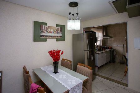 Casa à venda com 120m², 4 quartos e 1 vagaSala de Jantar Casa 2