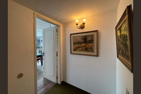 Apartamento à venda com 140m², 4 quartos e 2 vagasHall de entrada externo 