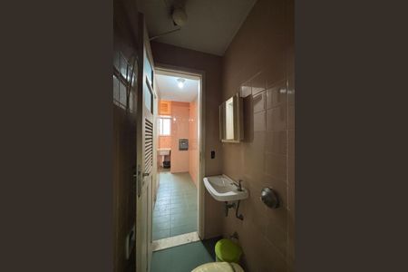 Apartamento à venda com 140m², 4 quartos e 2 vagasÁrea de serviço - banheiro