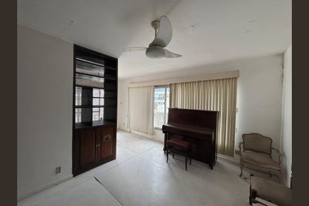 Apartamento à venda com 140m², 4 quartos e 2 vagasSuíte 2 - cobertura