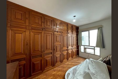 Apartamento à venda com 140m², 4 quartos e 2 vagasQuarto 2