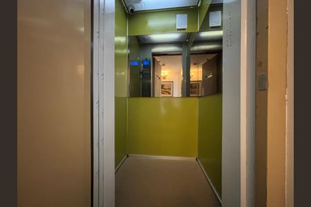 Apartamento à venda com 140m², 4 quartos e 2 vagasElevador 