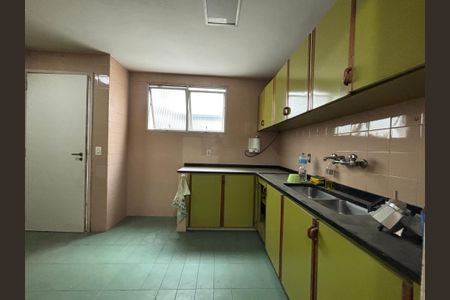 Apartamento à venda com 140m², 4 quartos e 2 vagasCozinha