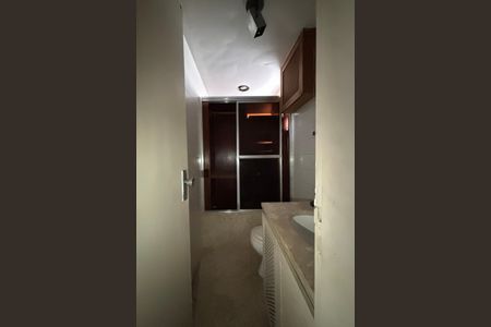 Apartamento à venda com 140m², 4 quartos e 2 vagasSuíte 2 - banheiro