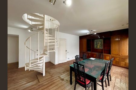 Apartamento à venda com 140m², 4 quartos e 2 vagasSala