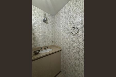 Apartamento à venda com 140m², 4 quartos e 2 vagasSuíte 1 - banheiro