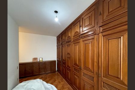 Apartamento à venda com 140m², 4 quartos e 2 vagasQuarto 2