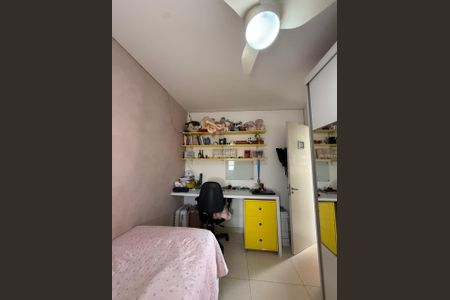 Quarto de apartamento para alugar com 2 quartos, 48m² em Vila Satúrnia, Campinas
