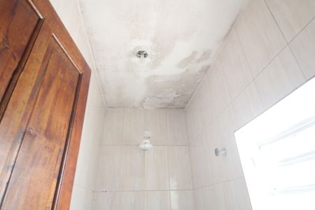 Banheiro de casa para alugar com 2 quartos, 100m² em Vila do Castelo, São Paulo