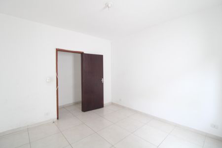 Quarto 2 de casa para alugar com 2 quartos, 100m² em Vila do Castelo, São Paulo