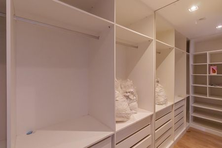 Apartamento para alugar com 93m², 2 quartos e 1 vagaCloset da suíte