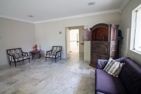 Apartamento para alugar com 93m², 2 quartos e 1 vagaHall social