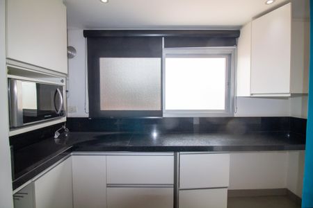 Apartamento para alugar com 93m², 2 quartos e 1 vagaCozinha