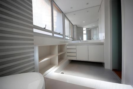 Apartamento à venda com 245m², 3 quartos e 3 vagas
