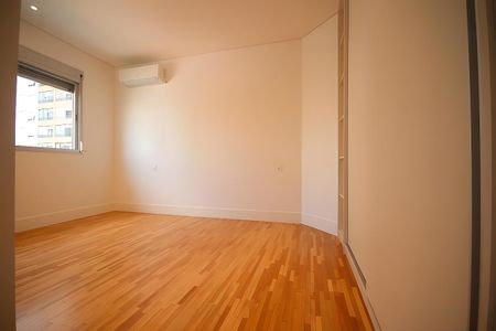 Apartamento à venda com 245m², 3 quartos e 3 vagas