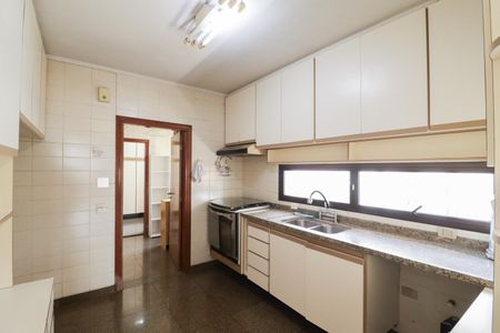 Apartamento à venda com 145m², 3 quartos e 3 vagasCozinha