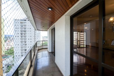 Apartamento à venda com 145m², 3 quartos e 3 vagasVaranda da Sala