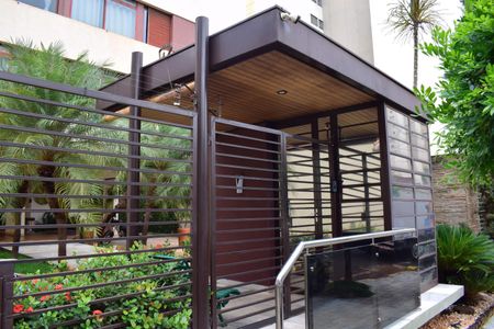 Apartamento para alugar com 47m², 1 quarto e 1 vagaFachada e portaria