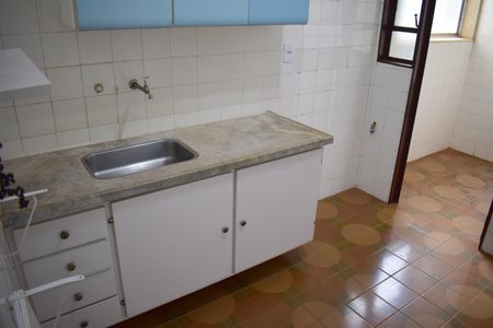 Apartamento para alugar com 47m², 1 quarto e 1 vagaCozinha - Armários