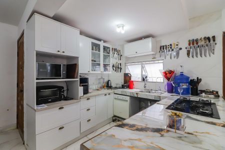 Casa para alugar com 110m², 3 quartos e 1 vaga Casa para alugar com 110m², 3 quartos e 1 vagaSala / Cozinha