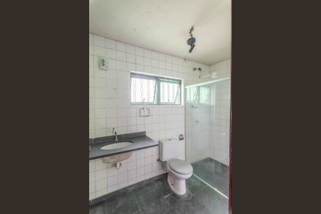 Casa à venda com 300m², 3 quartos e 4 vagasBanheiro