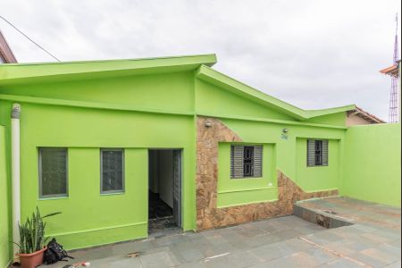 Casa à venda com 300m², 3 quartos e 4 vagasFachada