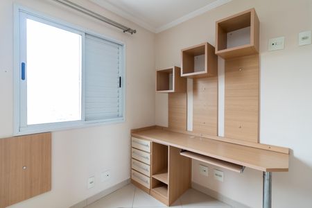 Apartamento para alugar com 74m², 3 quartos e 2 vagasQuarto 2