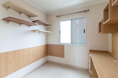 Apartamento para alugar com 74m², 3 quartos e 2 vagasQuarto 2