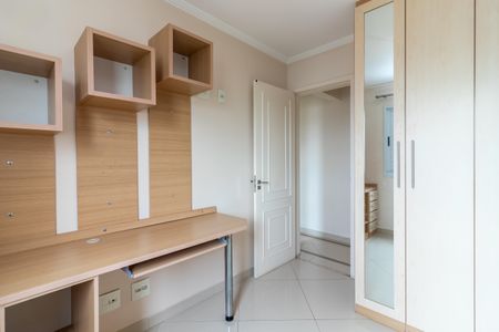 Apartamento para alugar com 74m², 3 quartos e 2 vagasQuarto 2