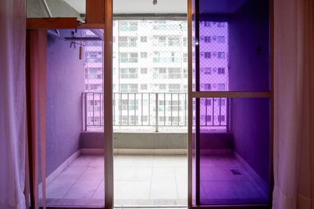 Apartamento para alugar com 83m², 2 quartos e 1 vaga