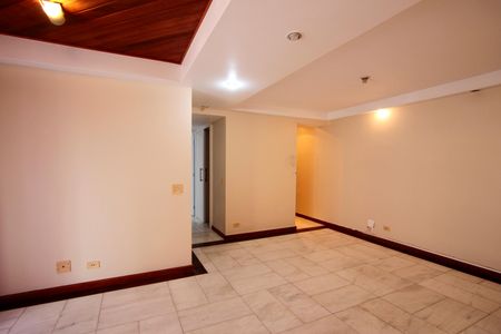 Apartamento para alugar com 83m², 2 quartos e 1 vaga