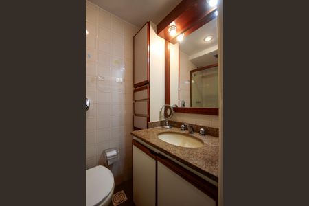 Apartamento para alugar com 83m², 2 quartos e 1 vaga