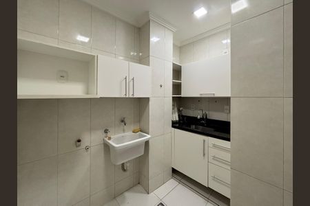 Apartamento para alugar com 58m², 2 quartos e sem vagaCozinha/ área de serviço 